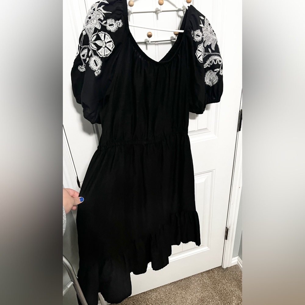 Knox rose black knee length dress
